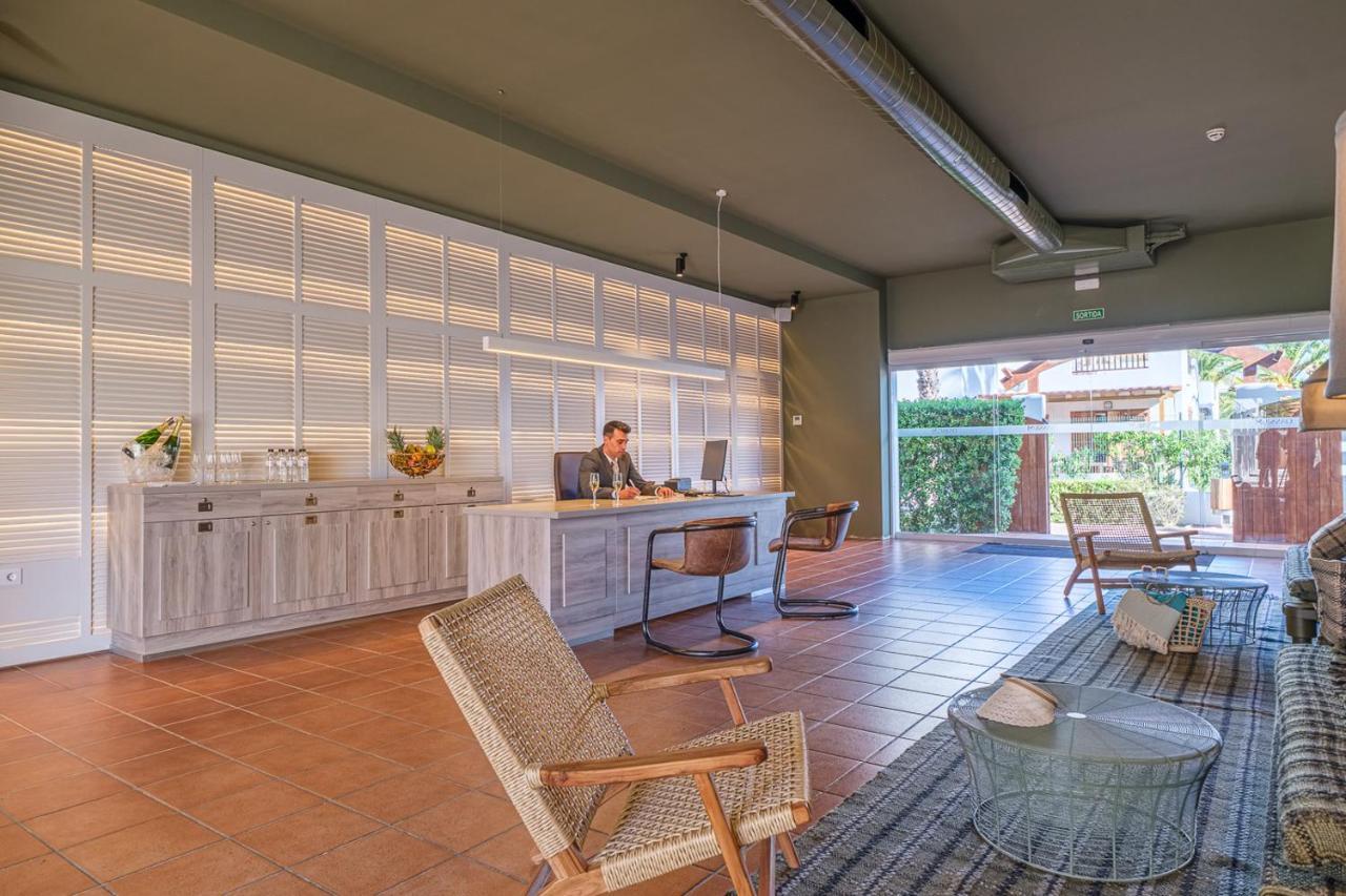 Oassium Hotel - Adults Only La Pineda Exterior photo