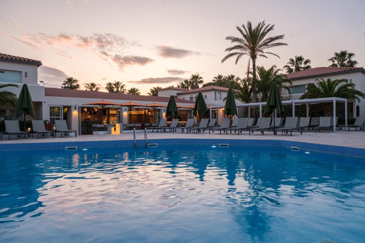 Oassium Hotel - Adults Only La Pineda Exterior photo
